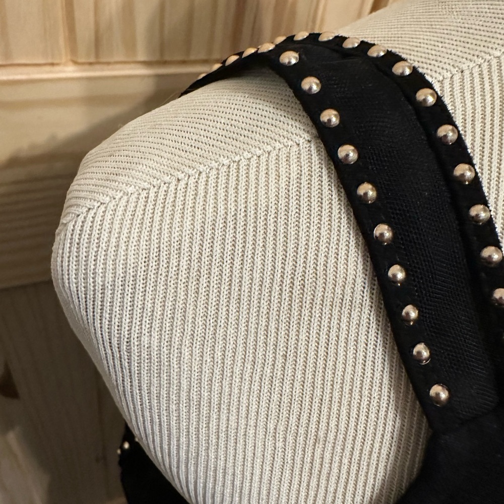 Rock & Republic cold shoulder top - Picture 6 of 6